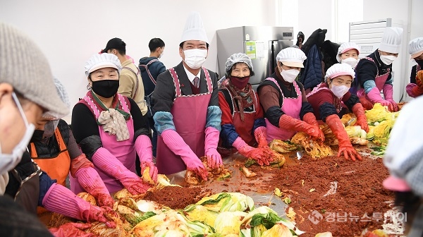 거창군, ‘따뜻한 온정, 따뜻한 겨울나기 김장 나눔’ 행사 개최